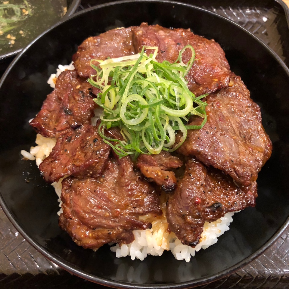 カルビ丼とスン豆腐専門店 韓丼 小牧店