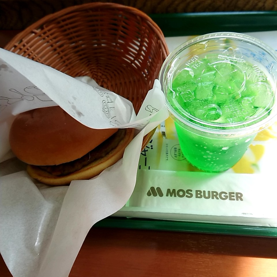 モスバーガー 馬橋駅前店 ハンバーガー 千葉県松戸市西馬橋蔵元町８ 街の不動産屋さんによる美味しいお店のグルメレポート