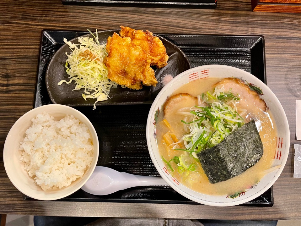 麺屋 八兵衛 米子店