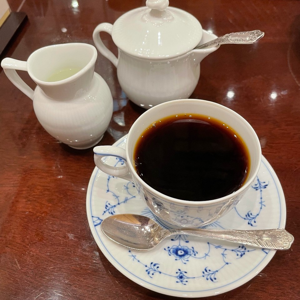 椿屋カフェ 上大岡店
