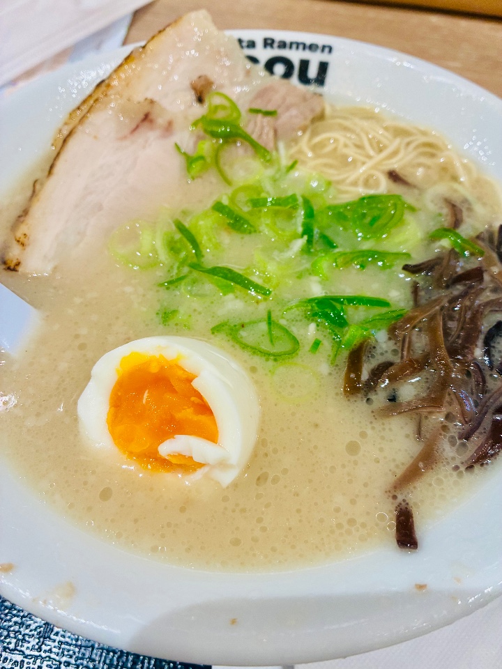 Hakata Ramen Issou nossi 