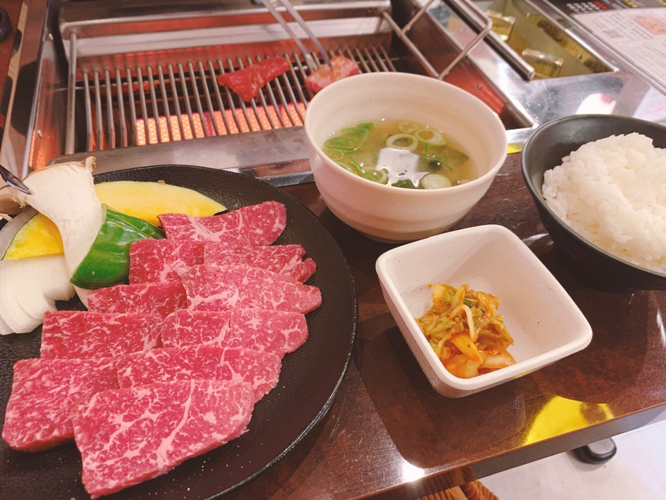 焼肉たんず 福岡西店