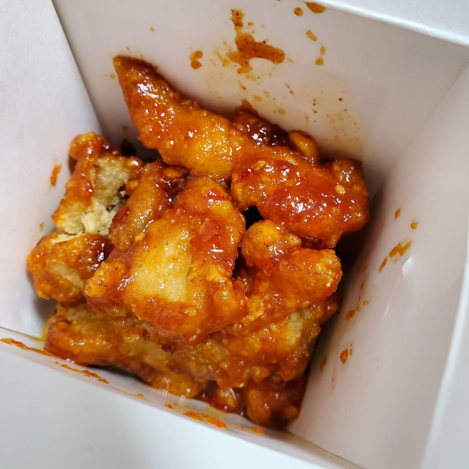 ヤンニョムチキン専門店 チング