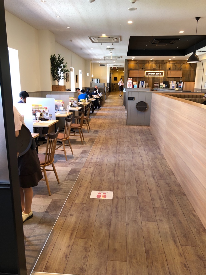 西武新宿線田無駅の駅ビルのエミオの3階 デニーズ エミオ田無店 ツクツク グルメ 投稿型グルメデーターベース