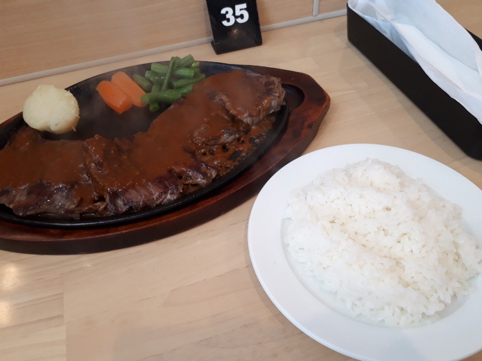 ステーキハウス タワラ 用田店