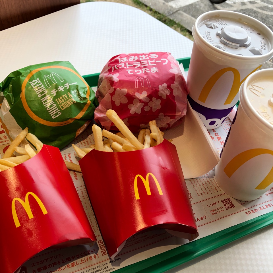 マクドナルド  2号線歌島橋店