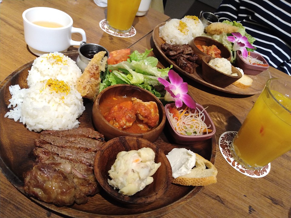 ハワイ料理とコナビール Kau Kau そごう千葉店