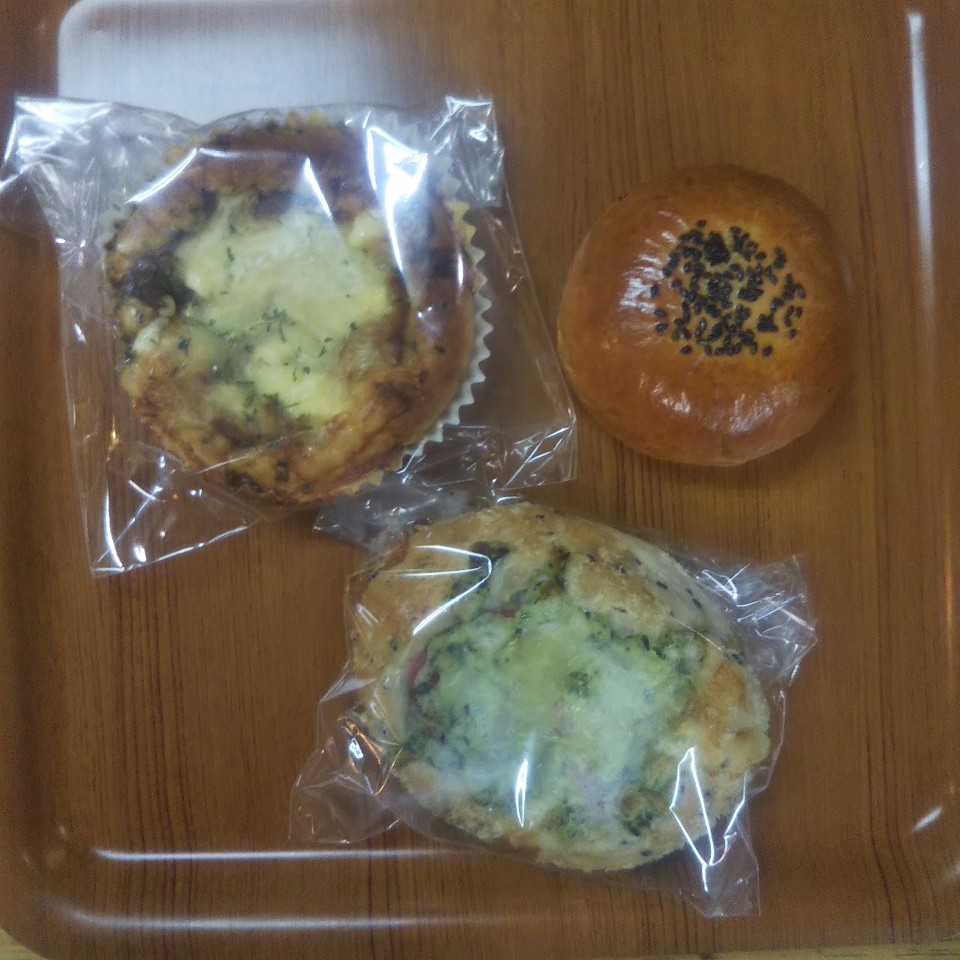 ベーカリープチ 己斐店