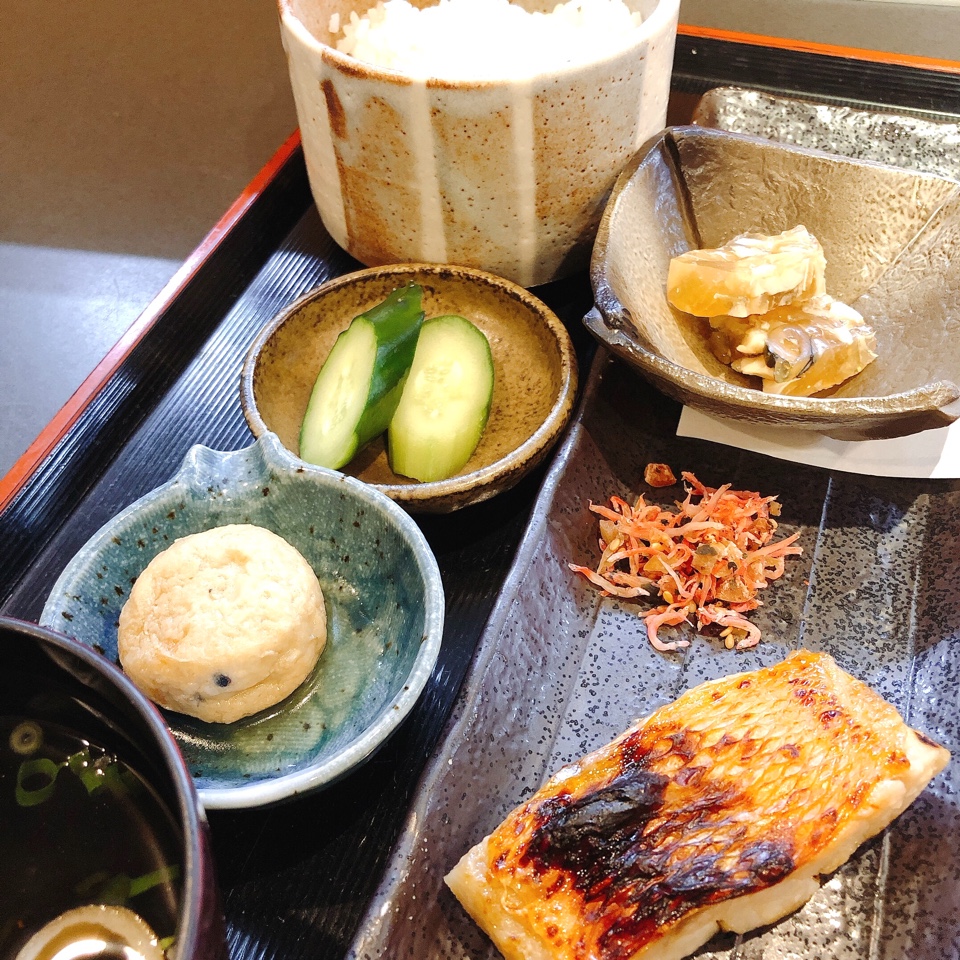 割烹 天ひで