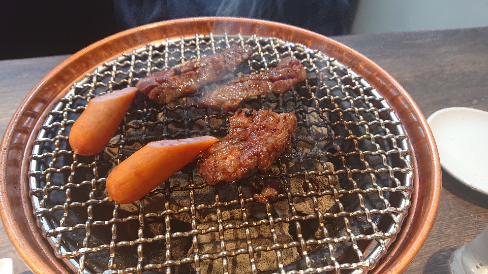 炭火焼肉ヤキニク上