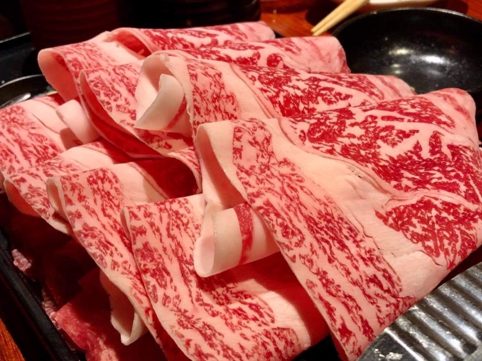 1階が肉割烹 2階がしゃぶしゃぶ食べ放 かがやき ツクツク グルメ 投稿型グルメデーターベース