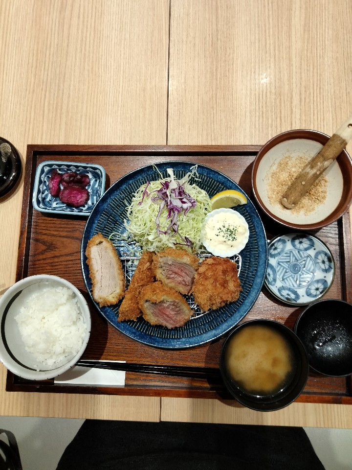 黒豚とんかつ とん久 アトレ上野店