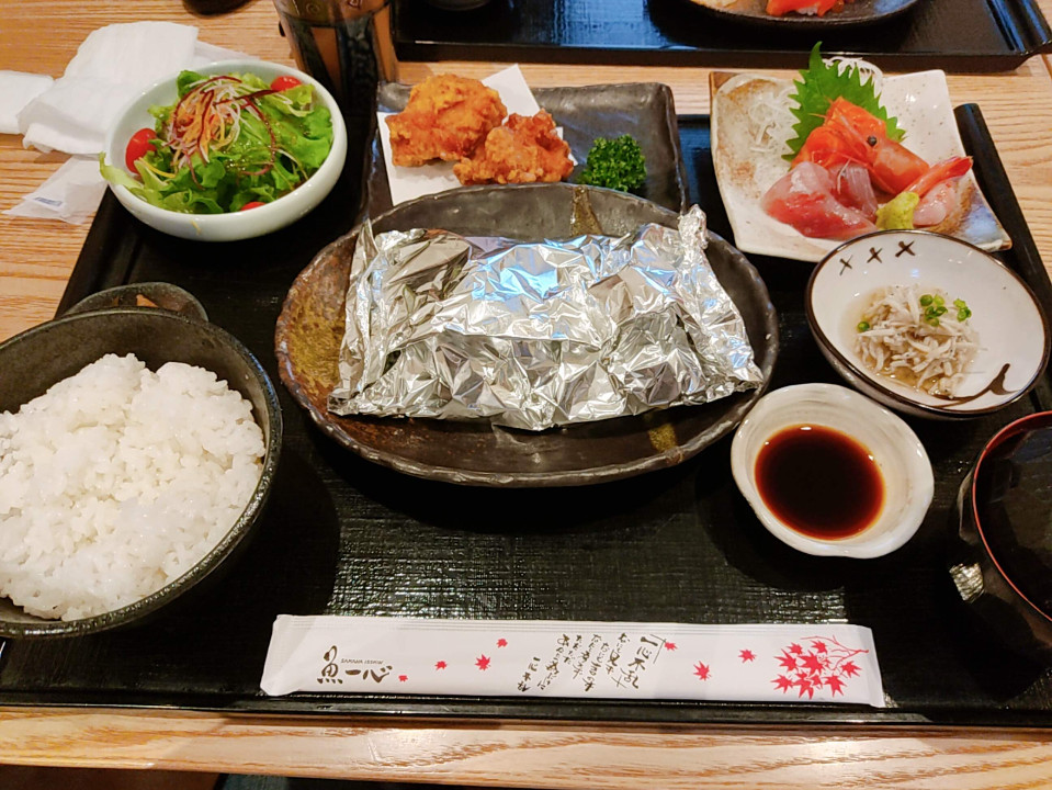 ニセコで魚介！？そう、食べられるんで  寿都 魚一心  ツクツク 