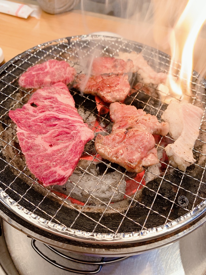 焼肉かおる