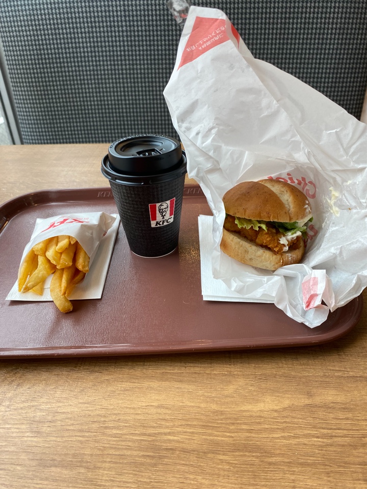 ケンタッキーフライドチキン与次郎店