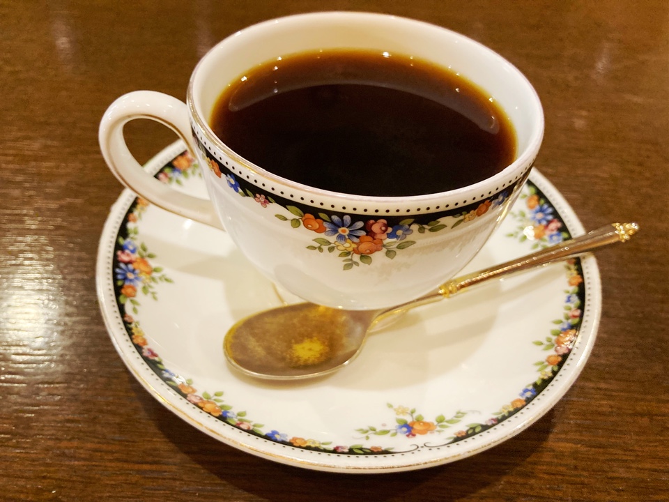 コーヒーショップ ピッコロ