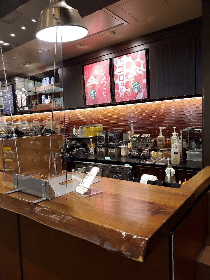 アミュプラザ長崎内にある開放的でオシ スターバックスコーヒー アミュプラザ長崎店 ツクツク グルメ 投稿型グルメデーターベース