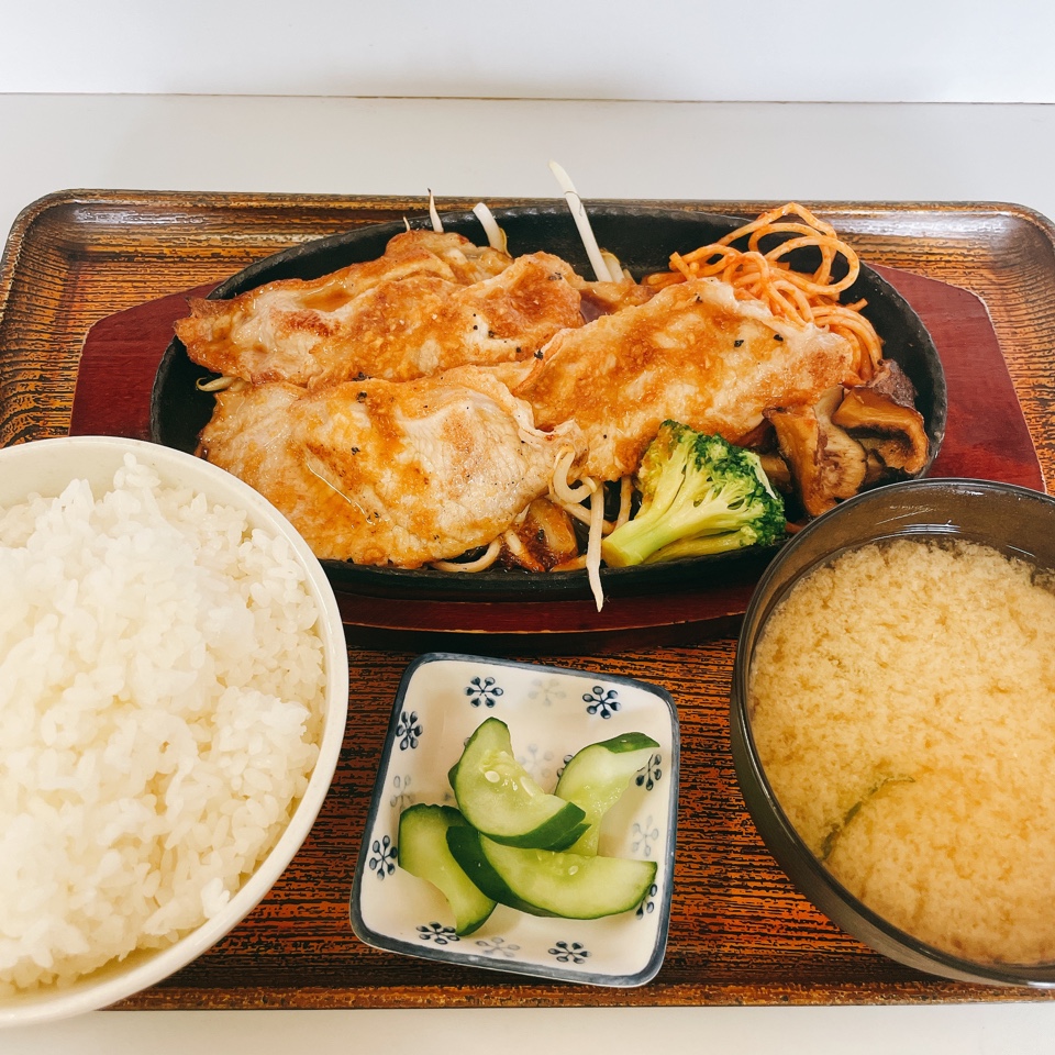 食堂 たむら