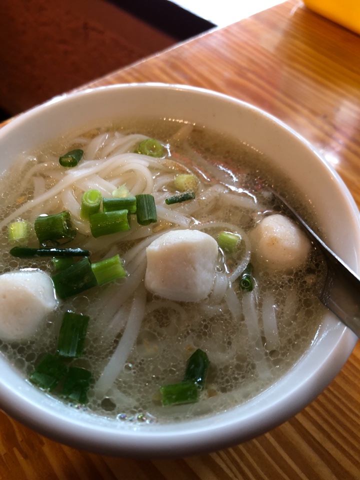 西武新宿線中井駅徒歩0分のタイ料理店で サワディー ツクツク グルメ 投稿型グルメデーターベース