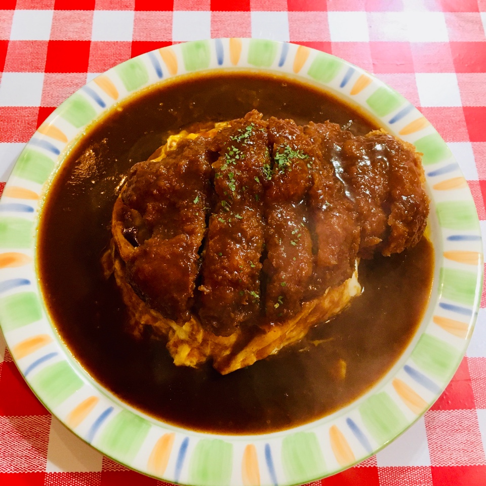洋食屋 シェ・ミィーロ