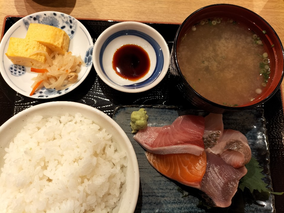 酒と魚とオトコマエ食堂 小虎小路店