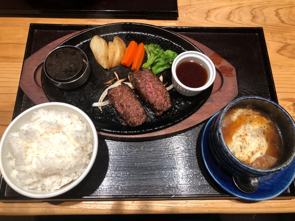 ハンバーグ専門 つばきグリル