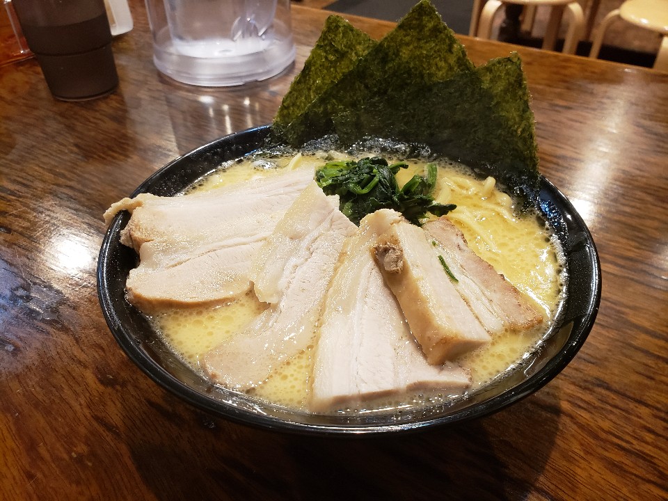 横浜家系ラーメン 龍馬屋