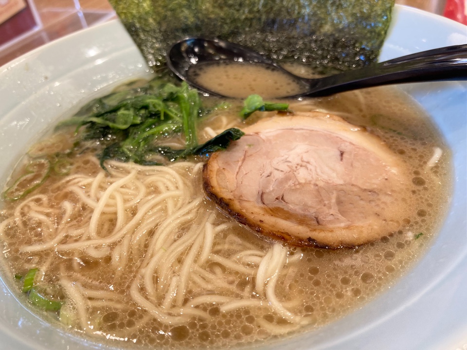 横浜家系ラーメン銀家 東苗穂店