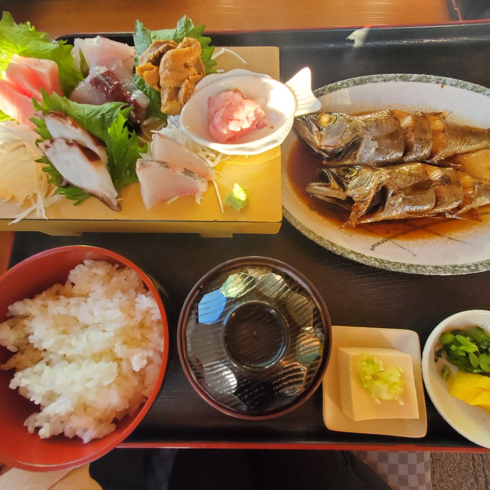内房のr127国道海沿いにあるお魚屋さん 魚屋の磯料理まるとし ツクツク グルメ 投稿型グルメデーターベース