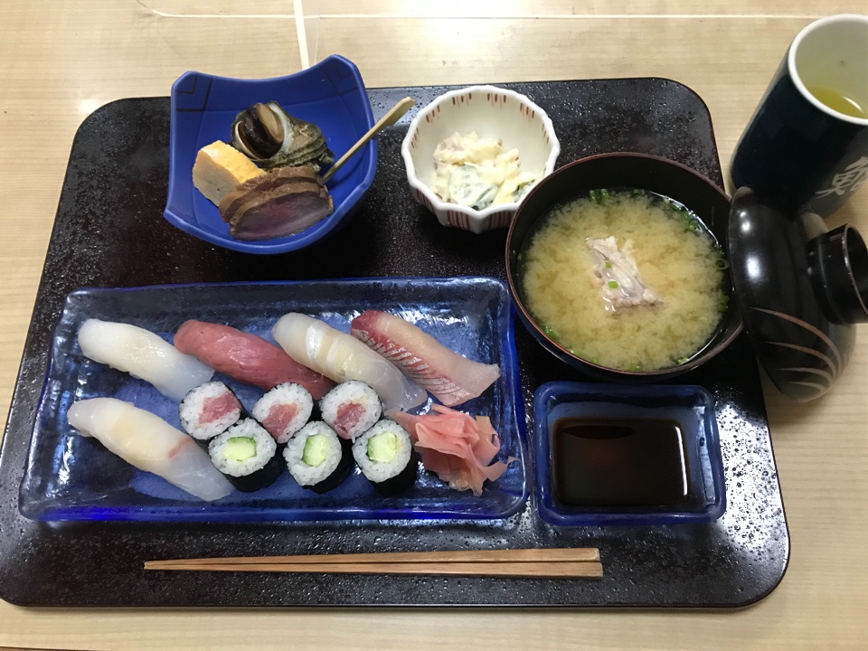 寿司割烹しな川