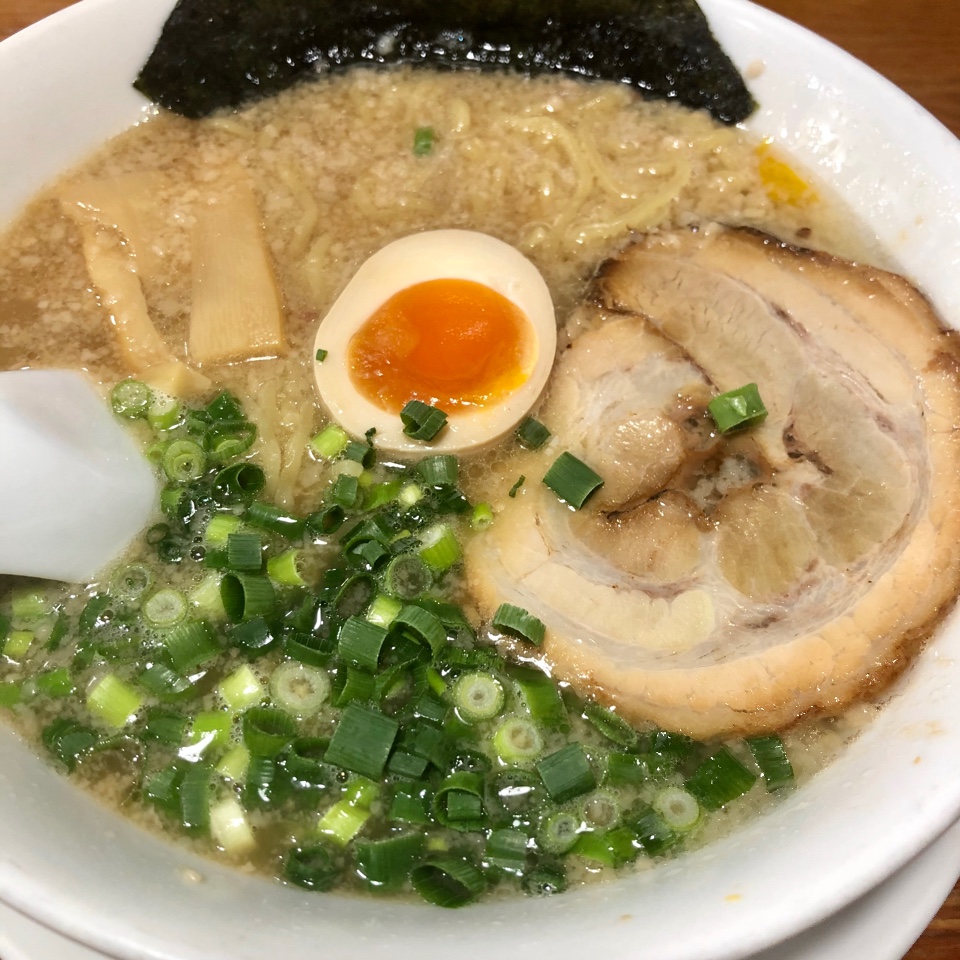 とろこくチャーシュー めんくみ。