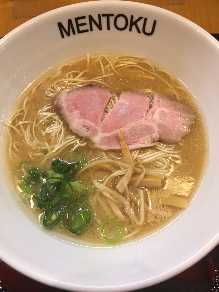 博多豚骨ラーメン 麺徳