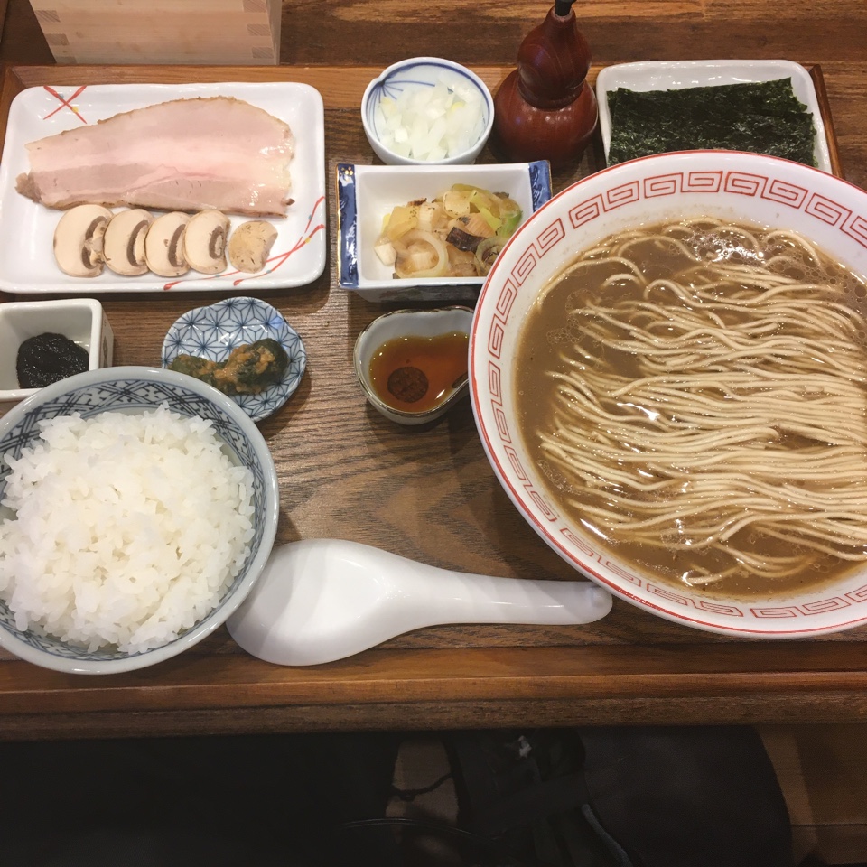 炭火焼濃厚中華そば 大覇道