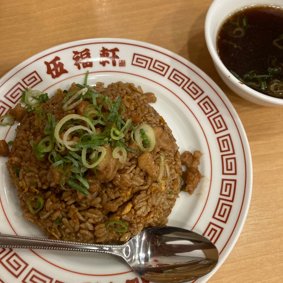 東京背脂黒醤油ラーメン 伍福軒 池袋西口店