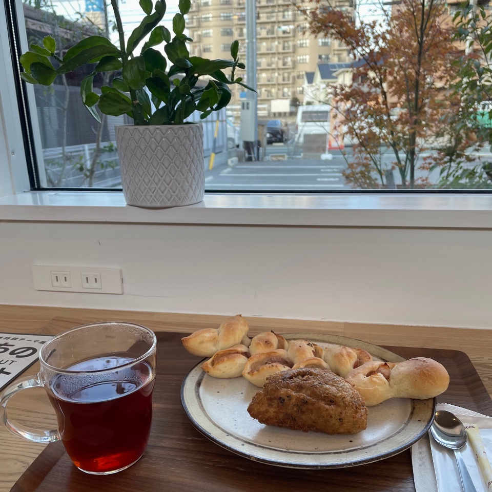 じばカフェ〇〇すぎるパン屋