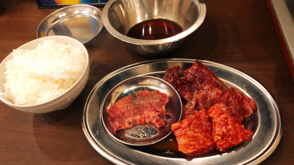 立ち呑み焼肉　肉のみや