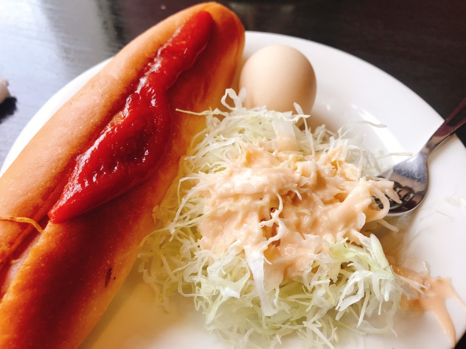 カフェ・ド・ムッシュ 新在家店