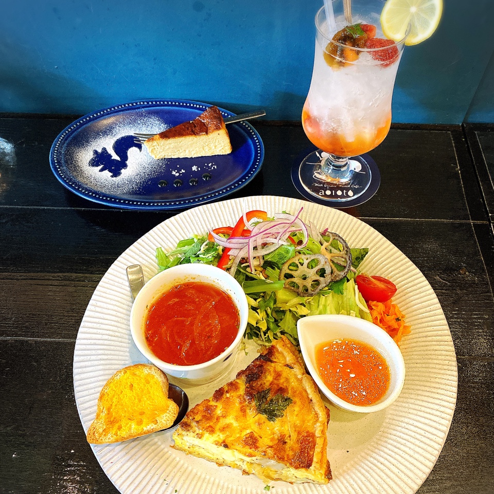 アオイオト'With Garden French Cafe aoioto'