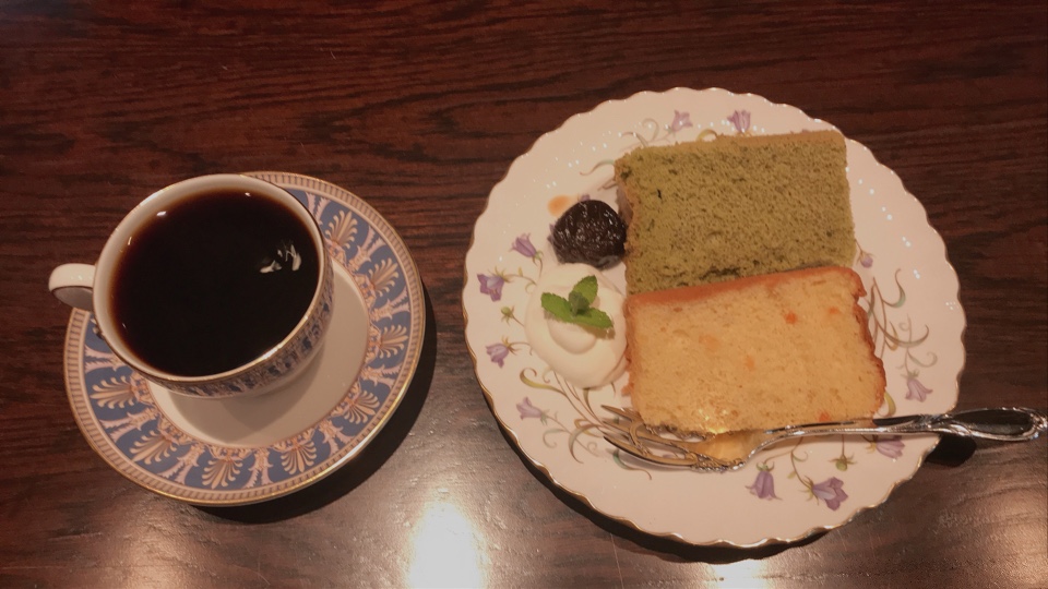 ミステリー小説がたくさん置いてある Ellery珈琲店 ツクツク グルメ 投稿型グルメデーターベース