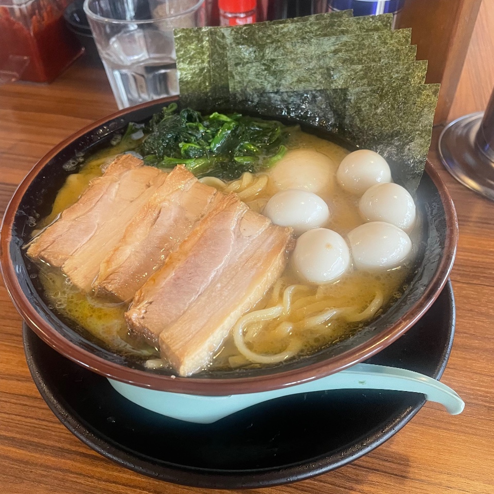 横浜家系ラーメン道三家 本店