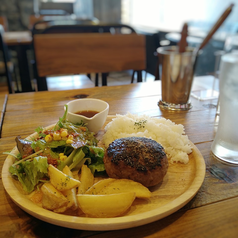 肉酒場くるくる