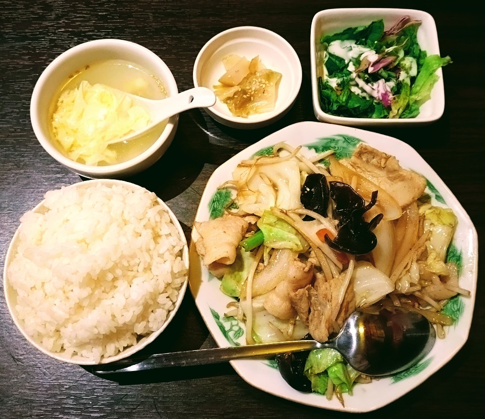 中華厨房 真生果(マキカ)