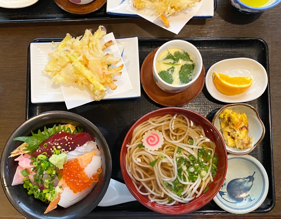 鮨喰呑処波音(はおん)