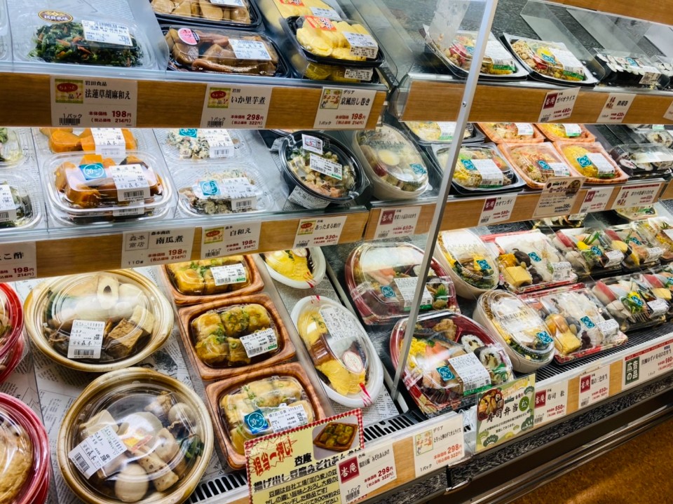 ラッキー王寺店