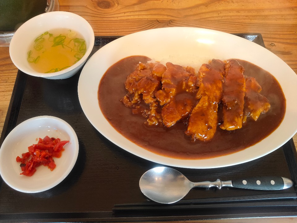 肉食堂 最後にカツ
