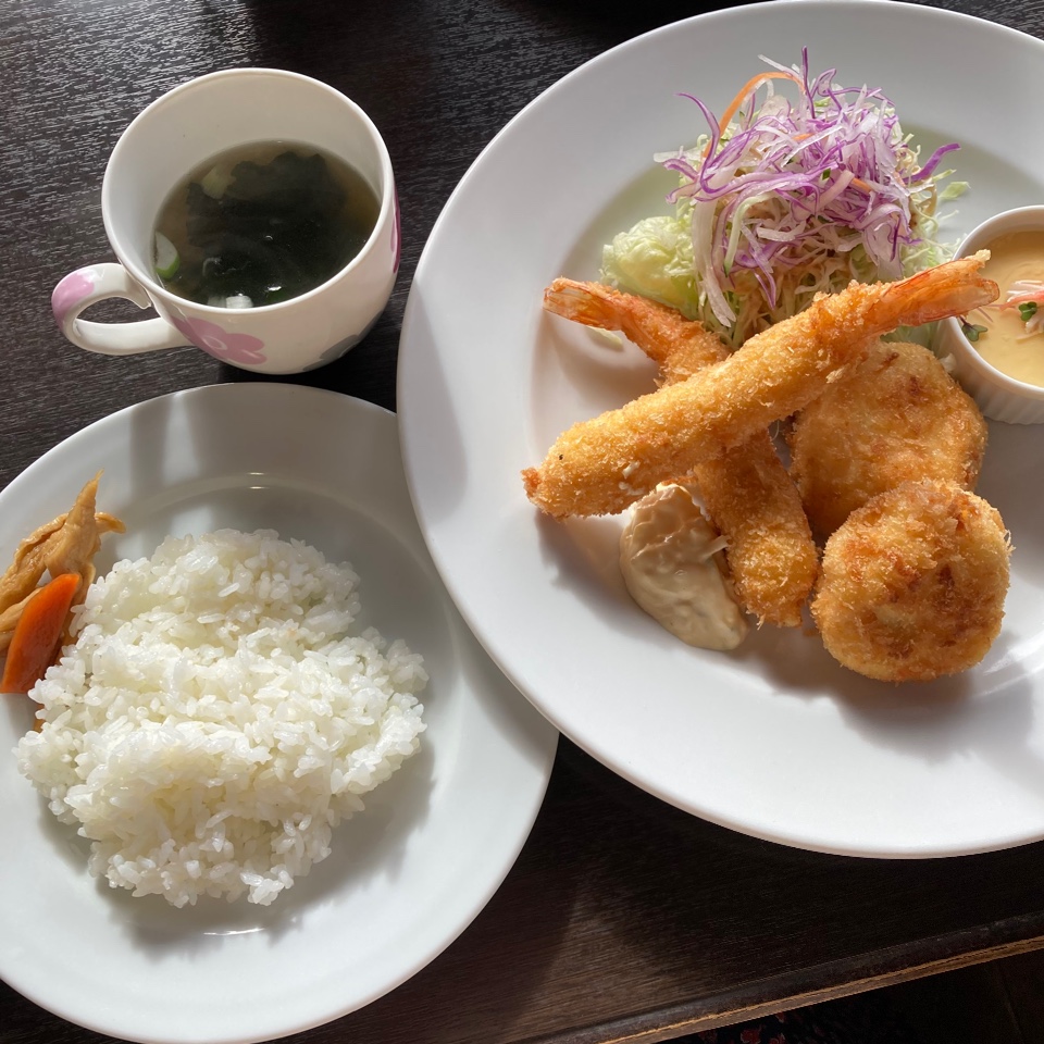 ダイニング キッチン とう 菜