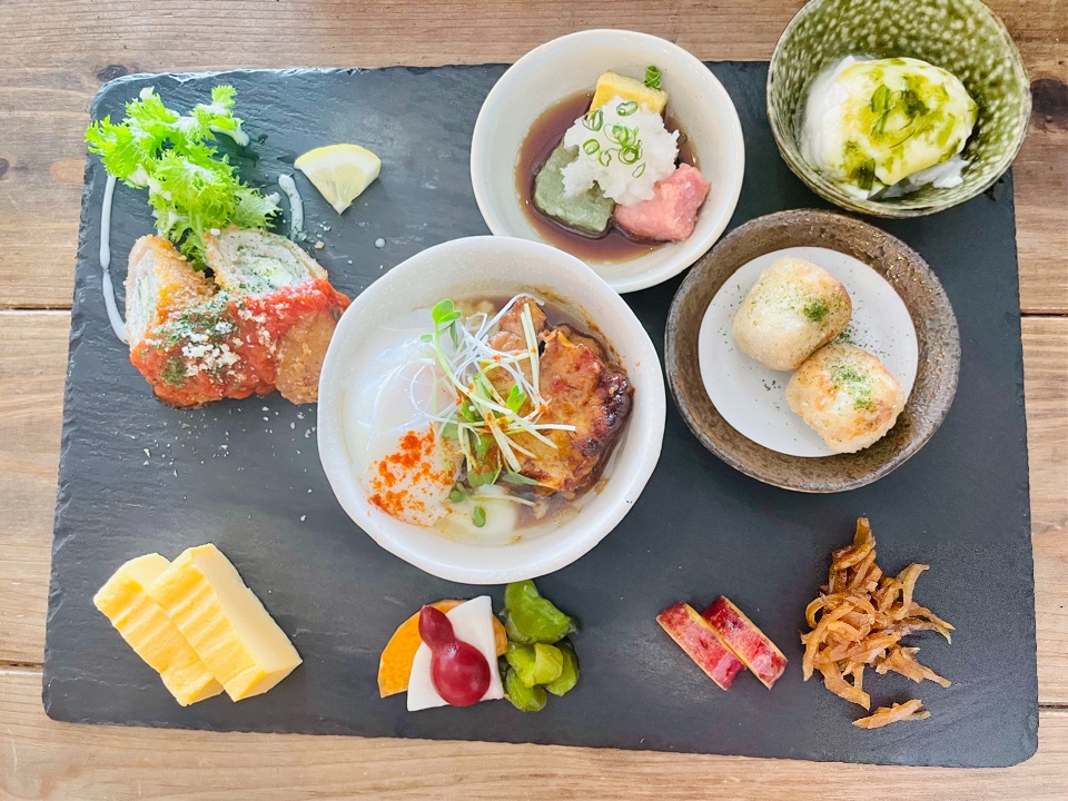 ハレヤ食堂