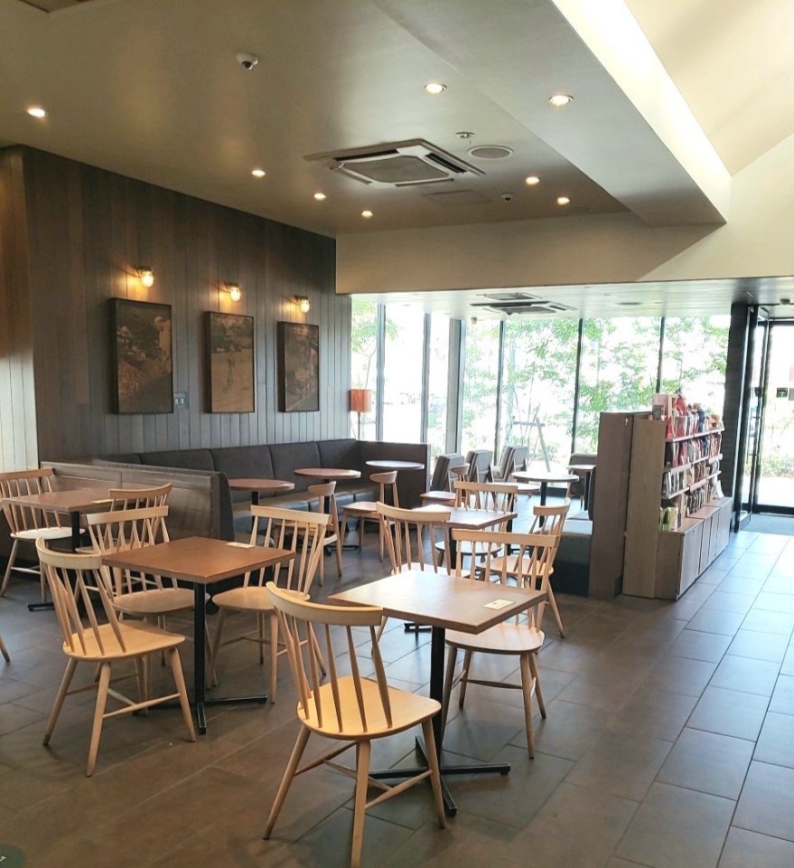 スターバックス コーヒー 下関あるかぽーと店