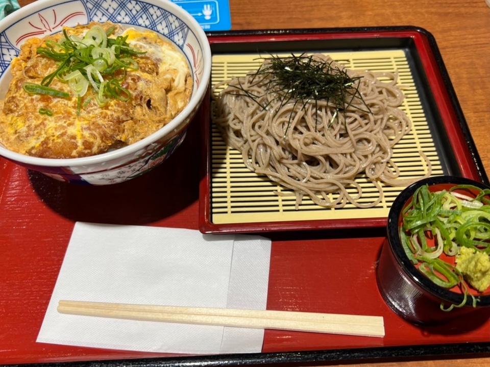 さくら食堂 フジグラン緑井店