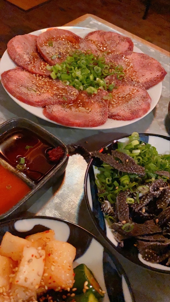 ホルモンカモメ 南島店